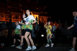 BIB: 1415, 133
                            <button type="button" onclick="openModal(22280899)" class="btn btn-primary btn-sm float-right btn-popup" data-toggle="modal" data-target=".modal-high-quality">
                        <i class="fas fa-shopping-cart"></i> Add to Cart
                    </button>
                                            <button type="button" onclick="isThisMe(22280899, true)" class="btn btn-success btn-sm float-right btn-popup btn-isme hidden" data-toggle="tooltip" data-placement="bottom" title="นี่คือรูปของคุณใช่ไหม คลิกที่นี่เพื่อเอาเข้าอัลบั้ม">
                        <i class="fas fa-plus"></i> Add to album
                    </button>
                    <button type="button" onclick="isThisMe(22280899, false)" class="btn btn-warning btn-sm float-right btn-popup btn-isnotme hidden">
                        <i class="fas fa-ban"></i> Remove from album
                    </button>